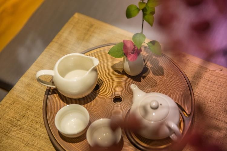 老茶客的舌头，一部活的舌尖上的中国